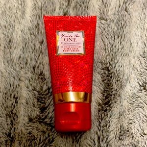 Bath and body works lotion.